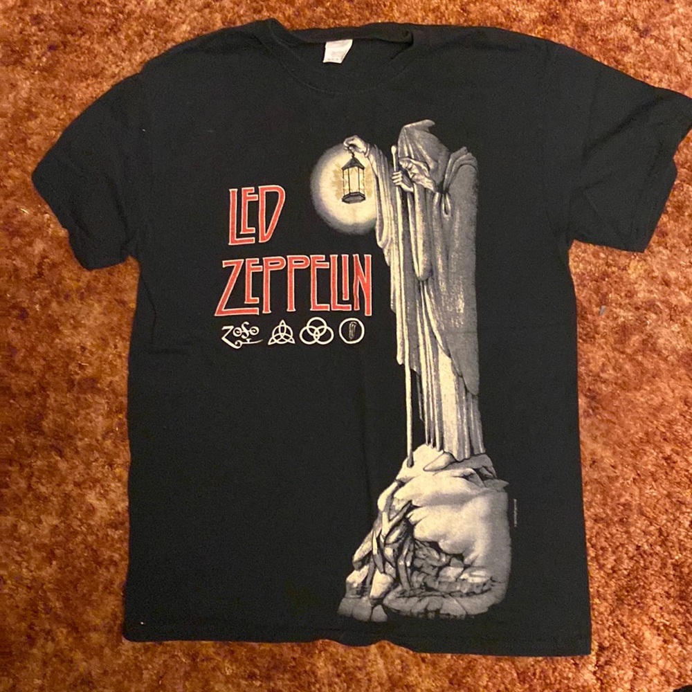 Vintage Led Zeppelin T-Shirt. Size Medium